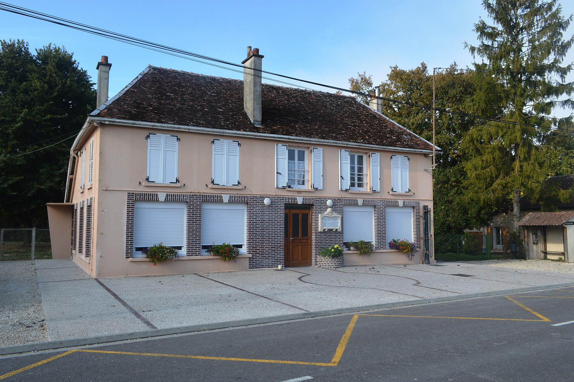 Assencieres Mairie