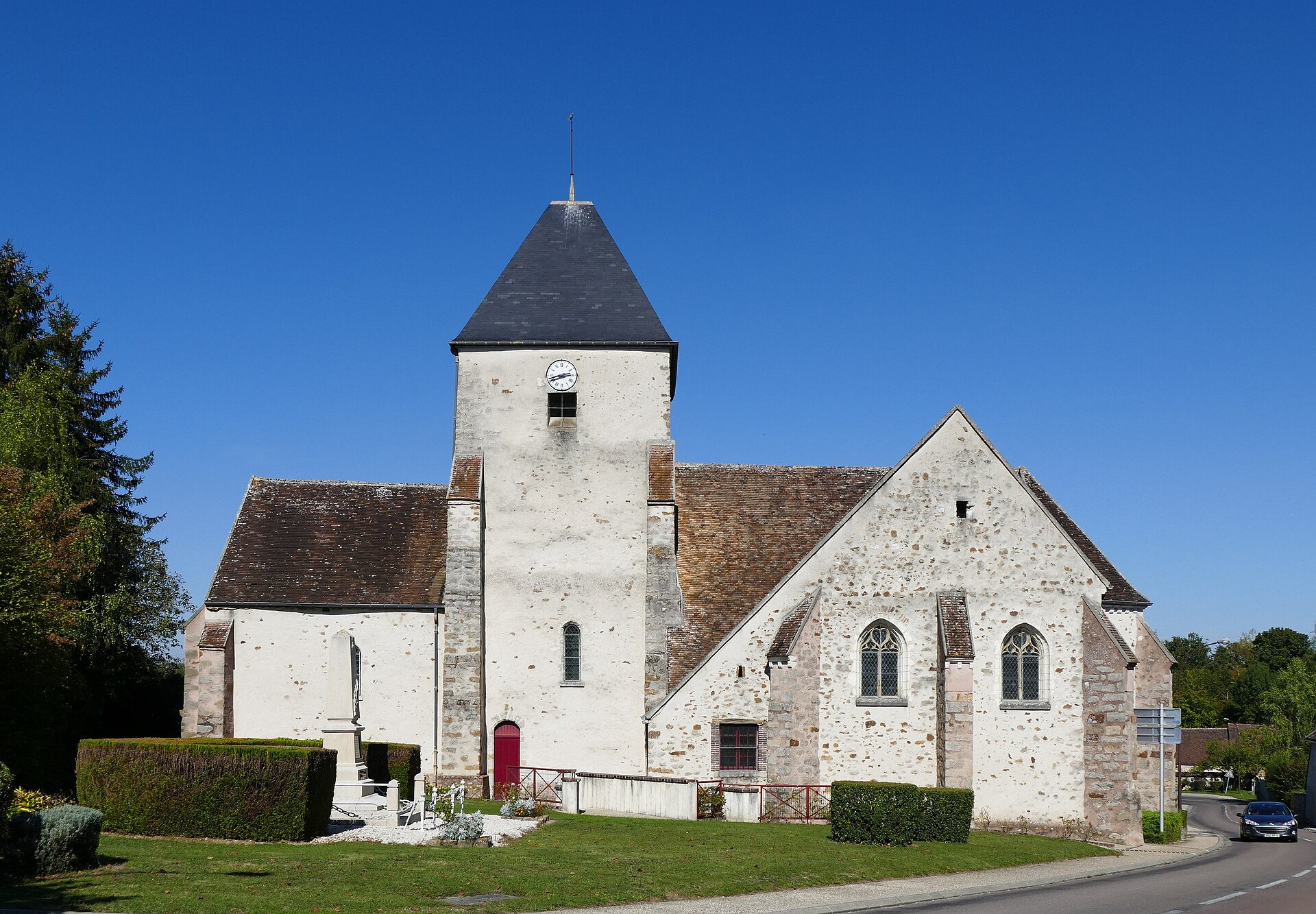 Ferreux-Quincey, Église Saint-Loup-de-Sens