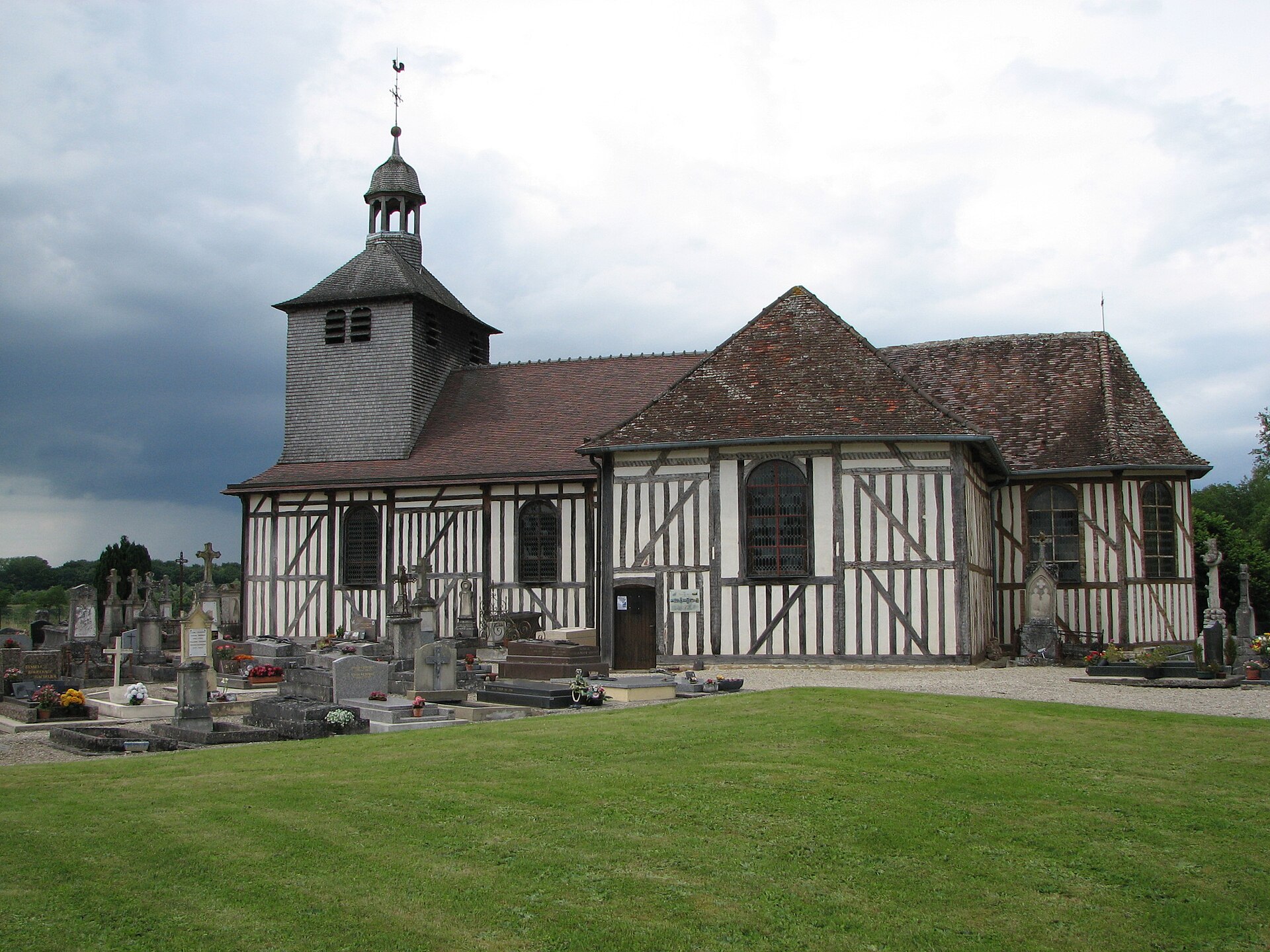 Eglise Saint-Quentin Mathaux