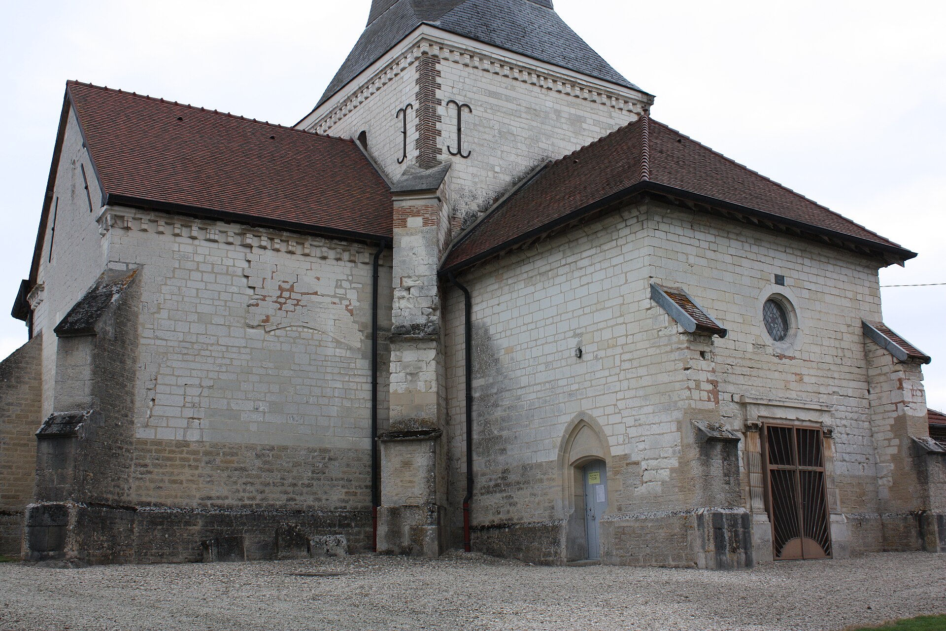 Montsuzain, Eglise de la Conversion-de-Saint-Paul