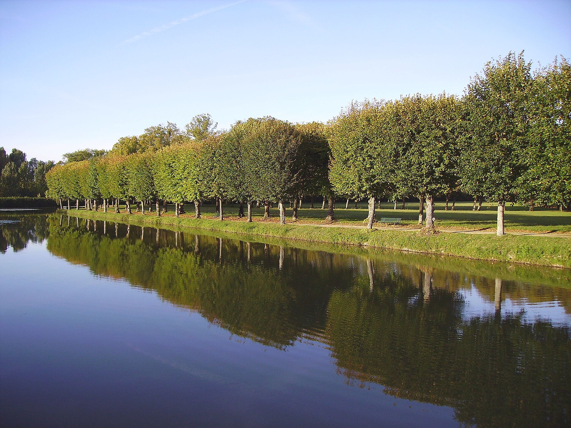 Château de La Motte-Tilly-park