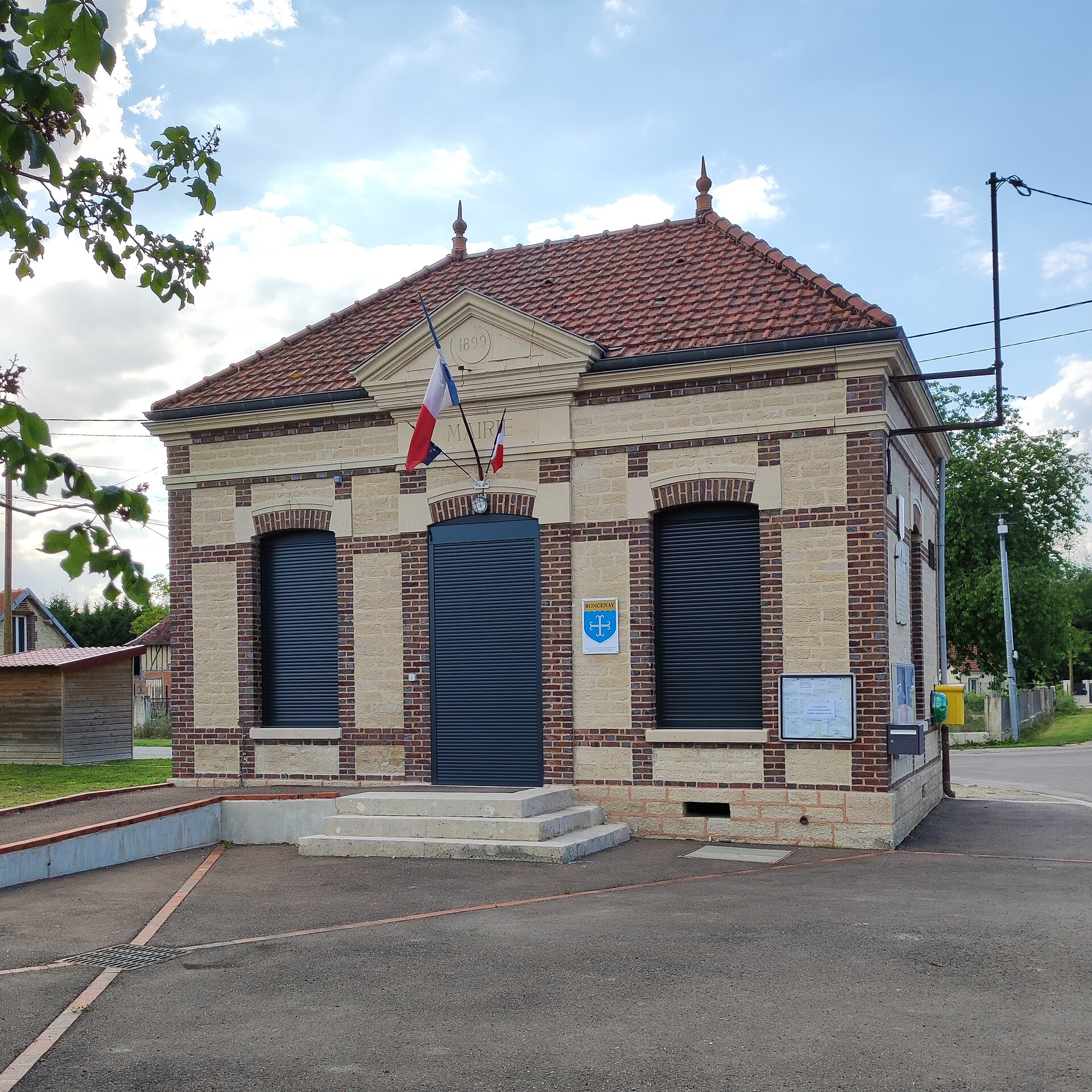 Roncenay, Mairie