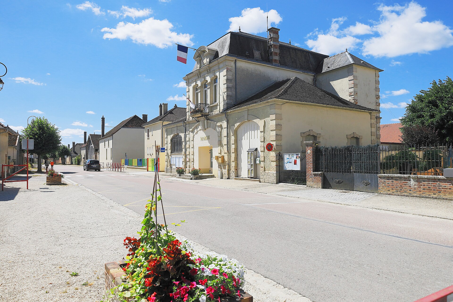 Vaudes mairie IMG3600
